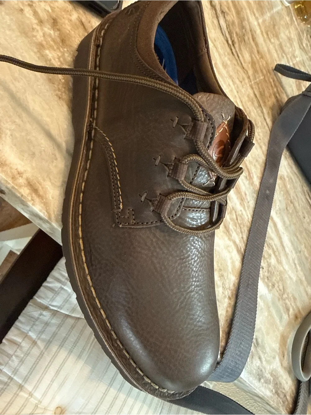 Clarks Men's Brown Leather Lace-Up Oxfords (new never worn)